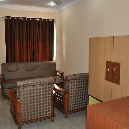 Hotel Simla Siliguri Bagian luar foto