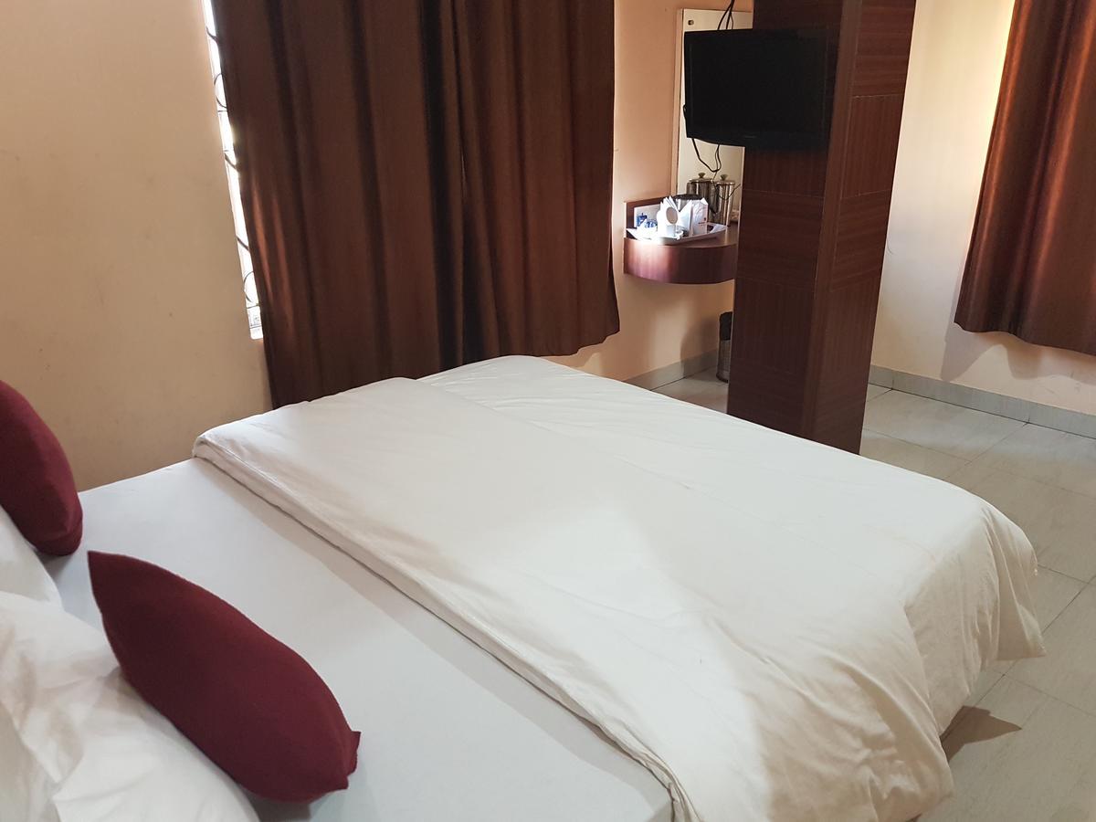 Hotel Simla Siliguri Bagian luar foto