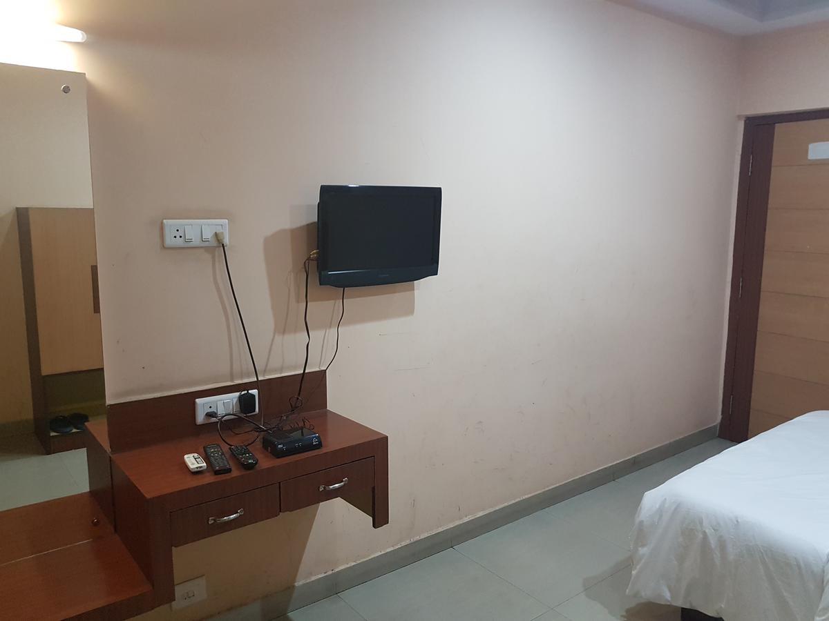 Hotel Simla Siliguri Bagian luar foto