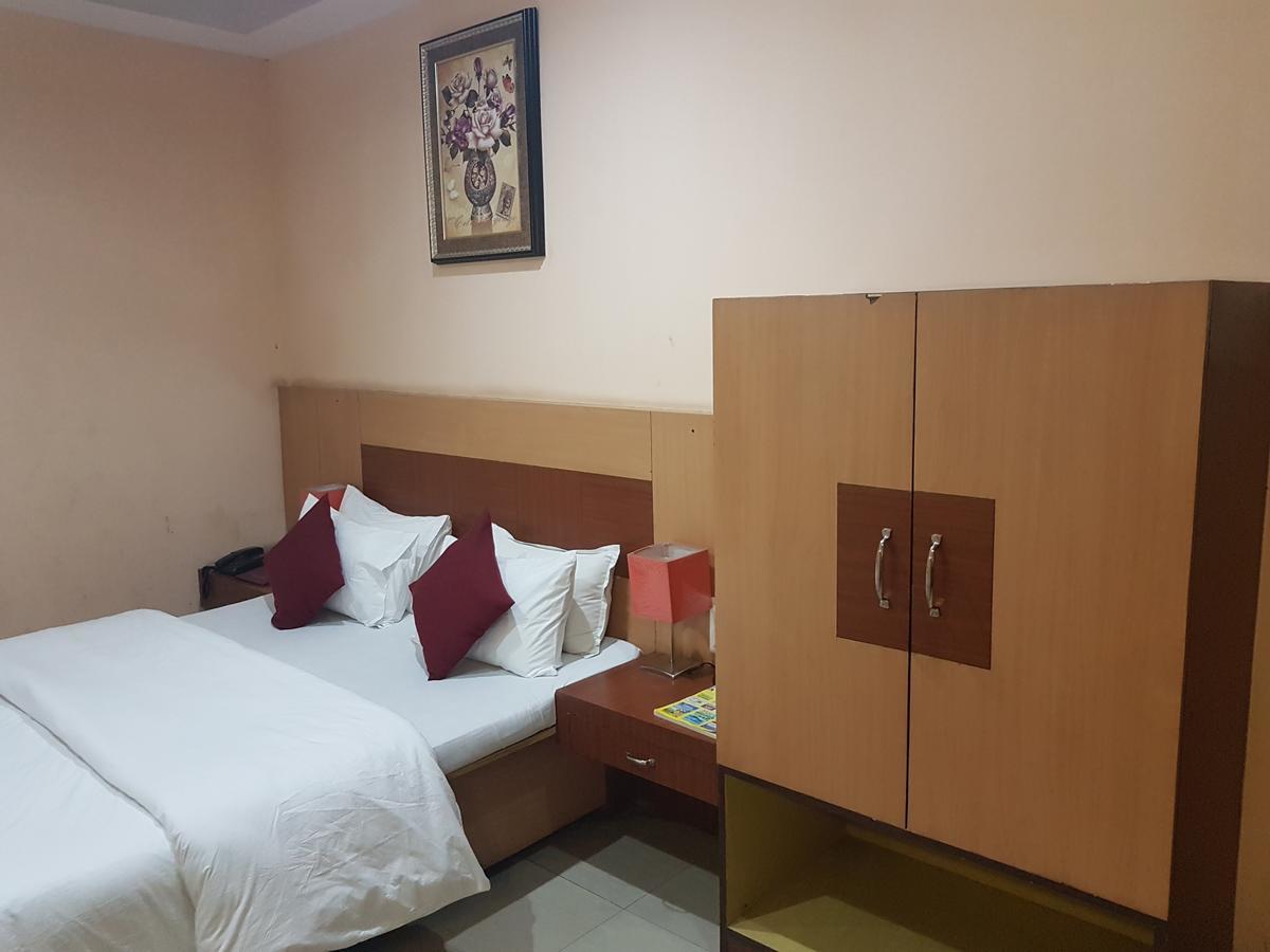 Hotel Simla Siliguri Bagian luar foto